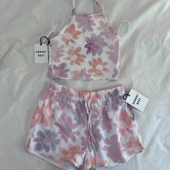 Matching top and shorts - Picture 1 of 2